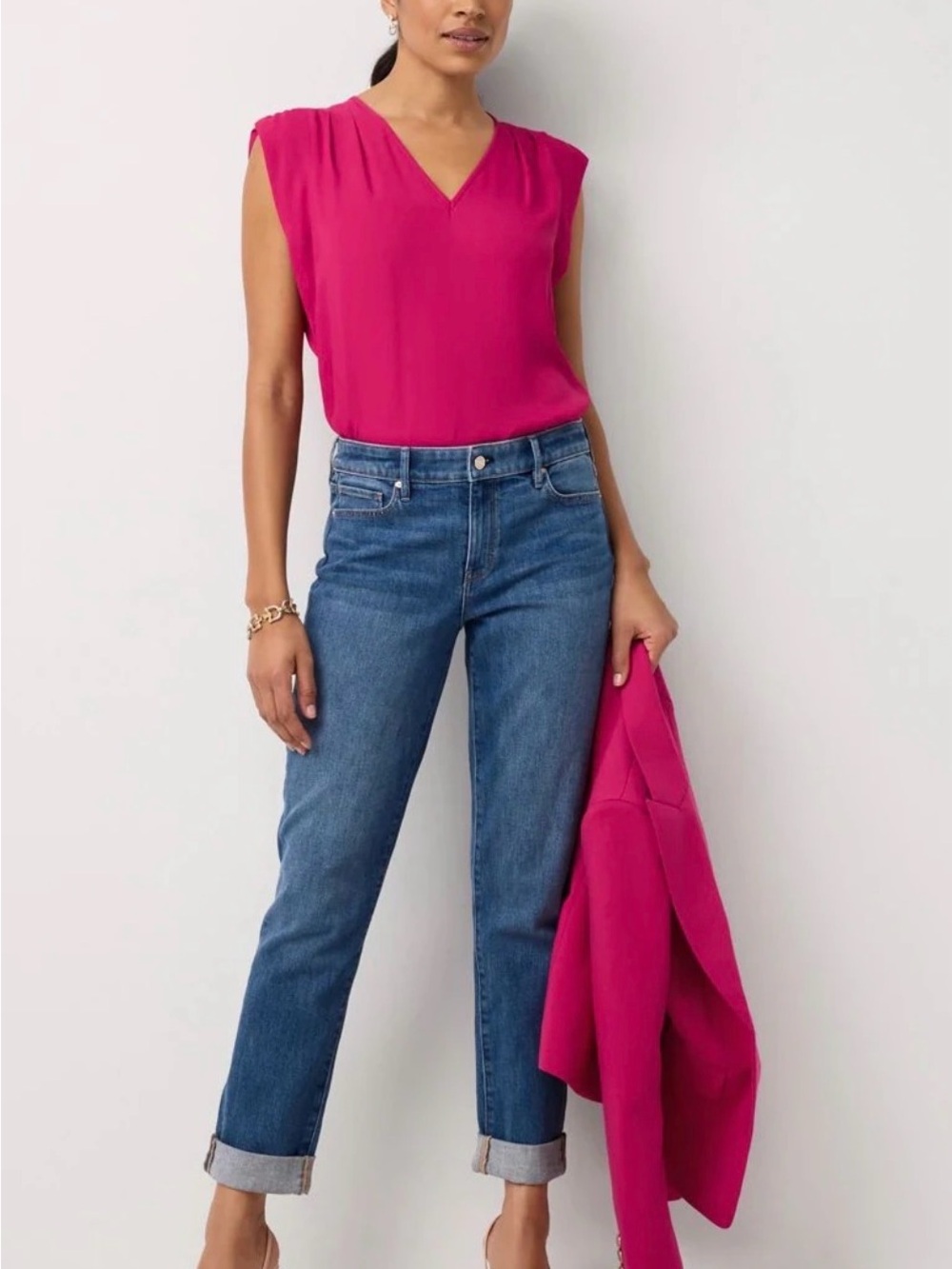 White House Black Market Mid-Rise Everyday Soft Girlfriend Jeans Size 2
